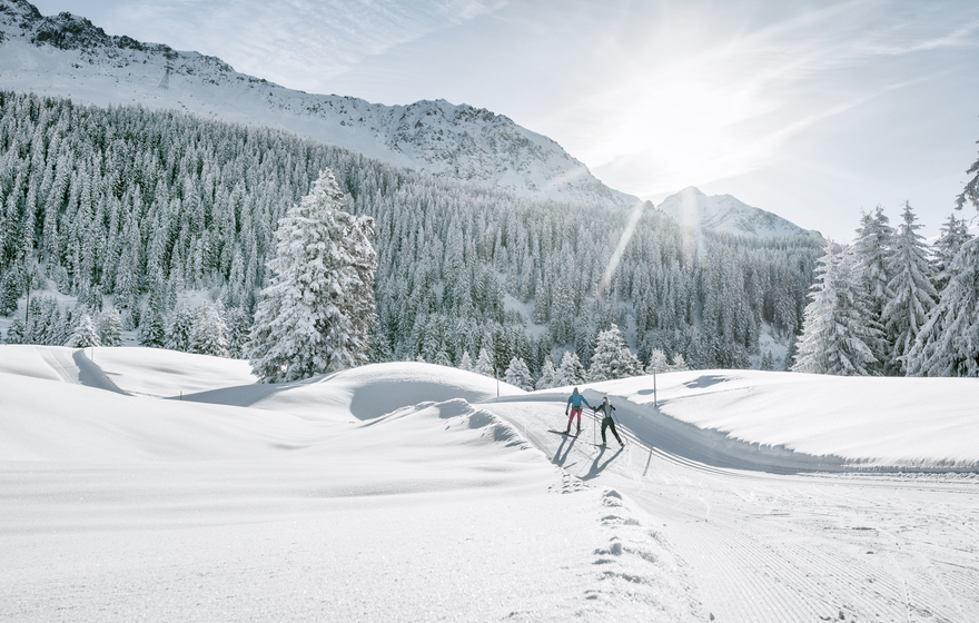 cross country skiing in Lenzerheide | © Hannah Bichay